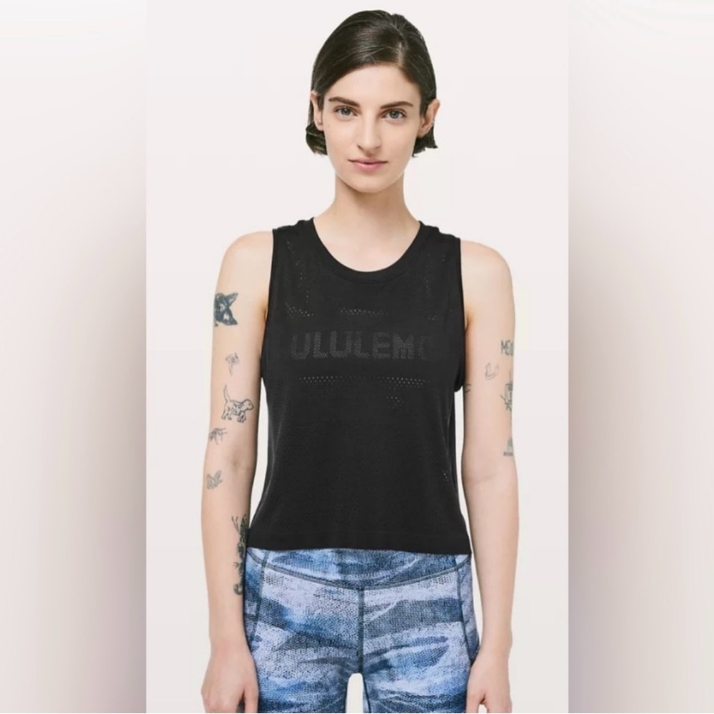 🍋 Lululemon Breeze By Muscle Crop Tank